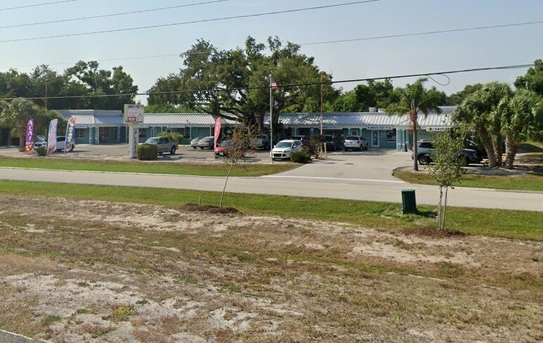 3372-3386 S McCall Rd, Englewood, FL à louer - Photo du bâtiment - Image 2 de 6