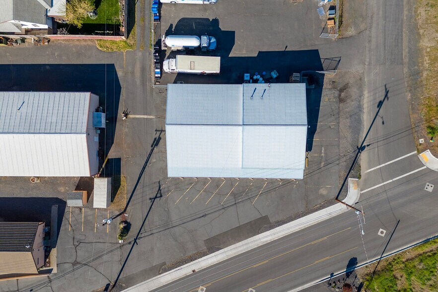 345 N 1st Pl, Hermiston, OR à vendre - Photo du bâtiment - Image 3 de 7