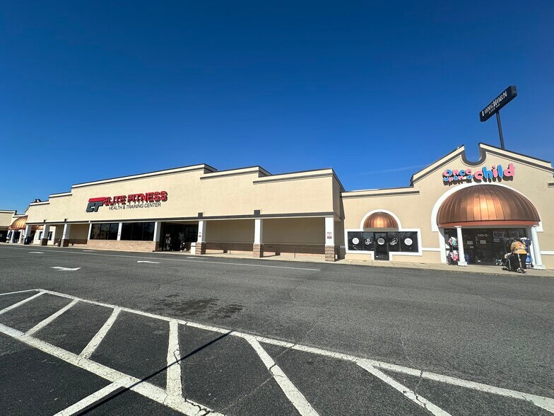 349 Copperfield Blvd, Concord, NC à louer - Photo du bâtiment - Image 3 de 13