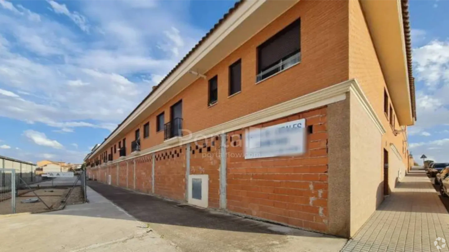 Multifamily in Recas, Toledo for sale Primary Photo- Image 1 of 5
