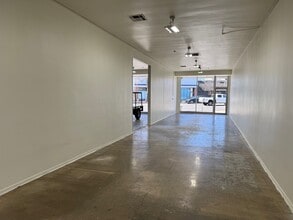 4900-4906 Lankershim Blvd, North Hollywood, CA à louer Photo intérieure- Image 1 de 9