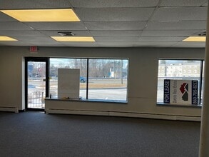 2600 Berlin Tpke, Newington, CT for lease Building Photo- Image 2 of 5