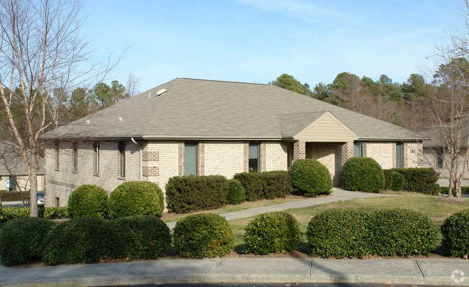 183 Wind Chime Ct, Raleigh, NC for sale - Primary Photo - Image 1 of 1