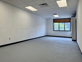 More details for 18-17 42nd St, Astoria, NY - Office for Lease