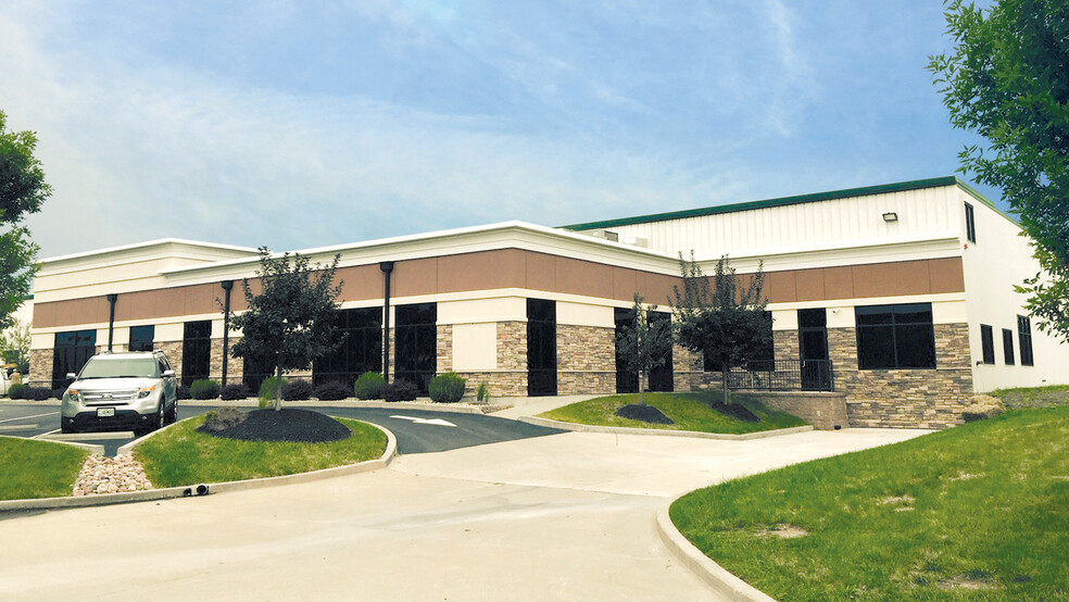 101 Enterprise Dr, Wentzville, MO for sale - Primary Photo - Image 1 of 4