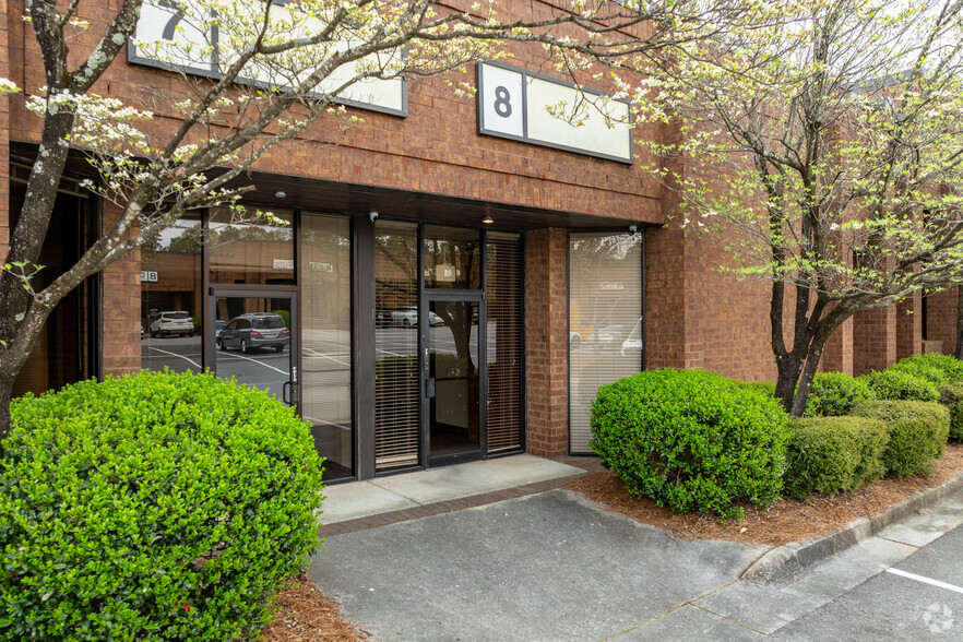 3073 McCall Dr, Doraville, GA for lease - Building Photo - Image 3 of 4