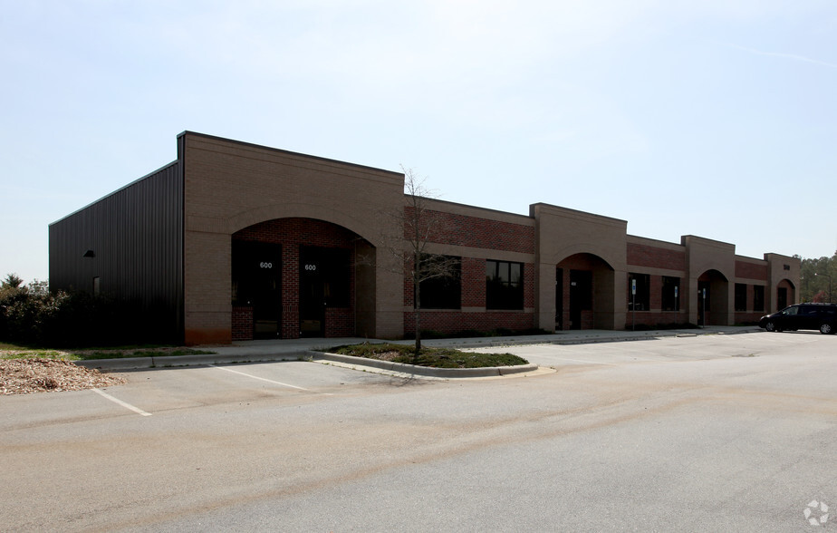 1340 Wall Rd, Wake Forest, NC for lease - Building Photo - Image 3 of 17