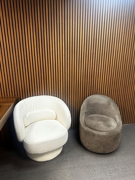 20 E 46th St, New York, NY for lease - Interior Photo - Image 3 of 6