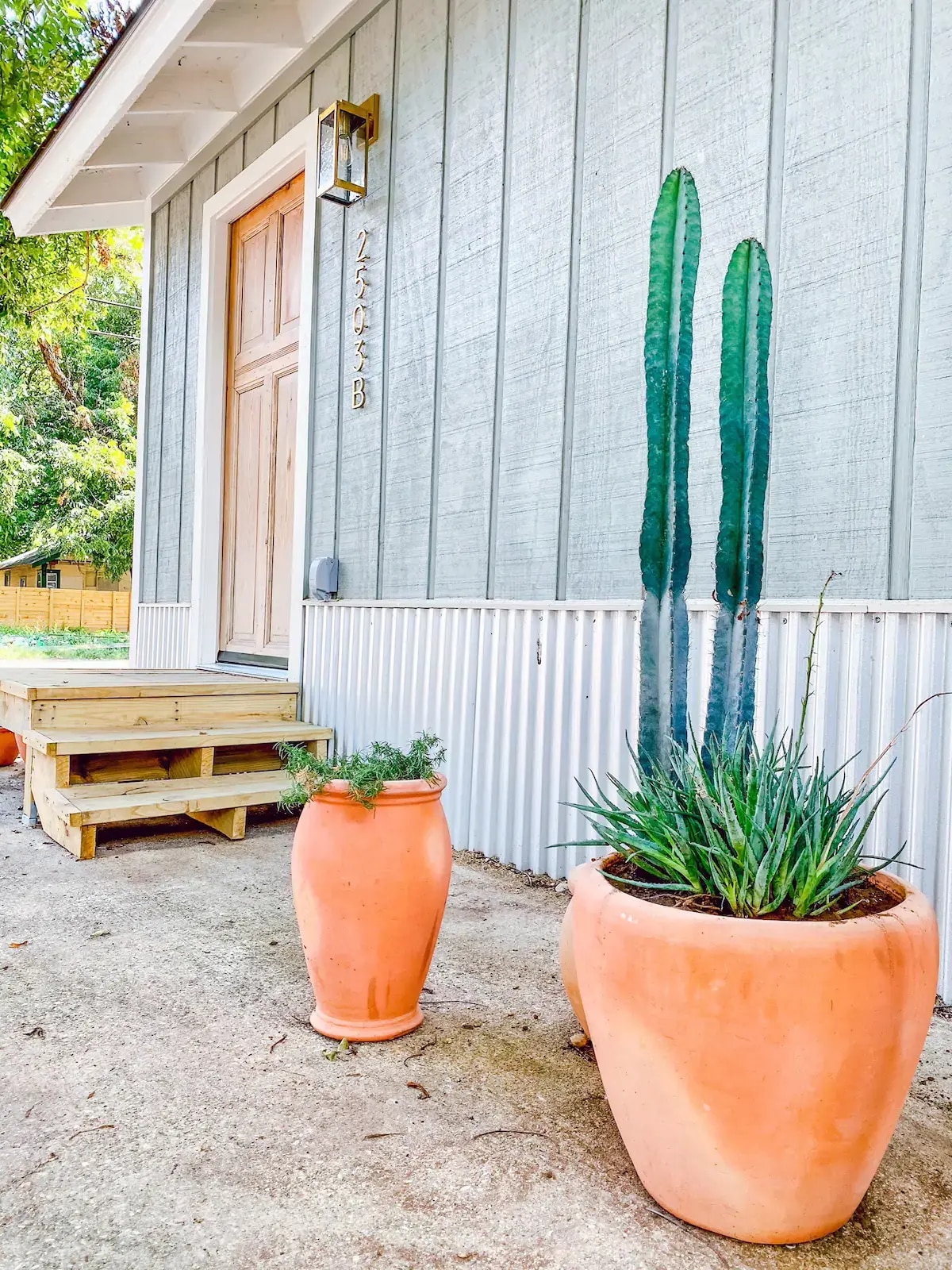 2503 E Cesar Chavez St, Austin, TX for lease Primary Photo- Image 1 of 7