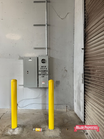 5570 Alhambra Avenue, Los Angeles, CA for lease - Interior Photo - Image 3 of 9