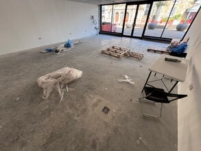 Park St, Llanelli for lease Interior Photo- Image 1 of 5