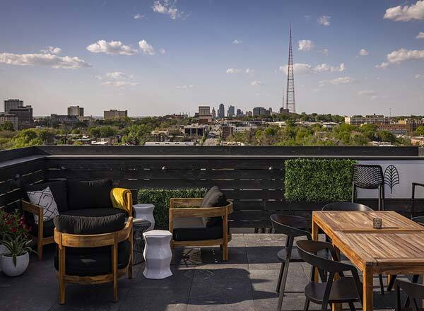 3829-3835 Main St, Kansas City, MO à vendre - Photo du bâtiment - Image 2 de 5