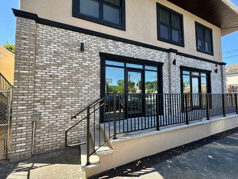 100 Market Yard, Freehold, NJ for lease - Primary Photo - Image 1 of 1