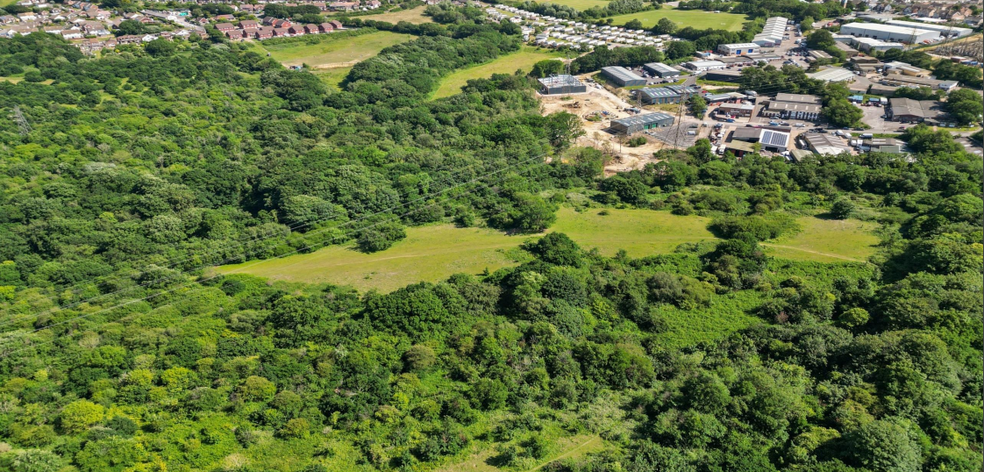 Land on East Side of Ivyhouse Ln, Hastings for sale - Primary Photo - Image 1 of 1