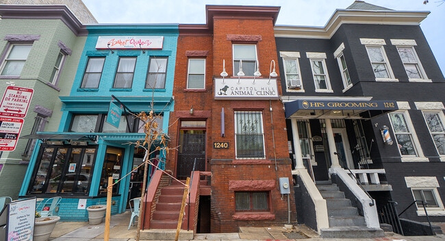 More details for 1240 Pennsylvania Ave SE, Washington, DC - Retail for Sale