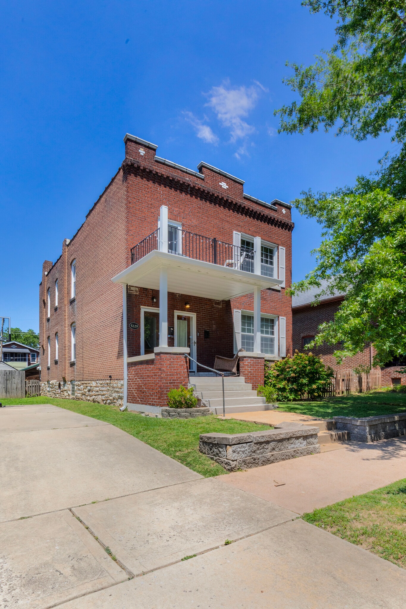 5229 Lansdowne Ave, Saint Louis, MO for sale Primary Photo- Image 1 of 21
