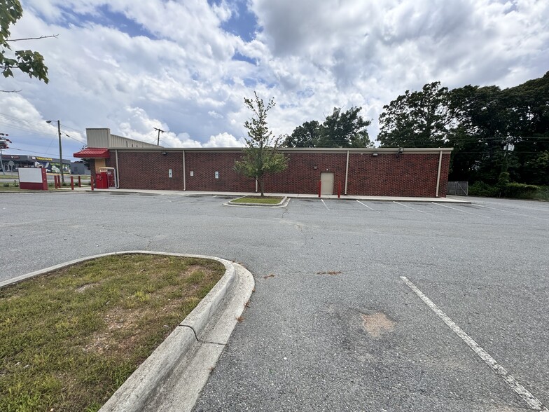 4404 Old Rural Hall Rd, Winston-Salem, NC for lease - Building Photo - Image 3 of 20