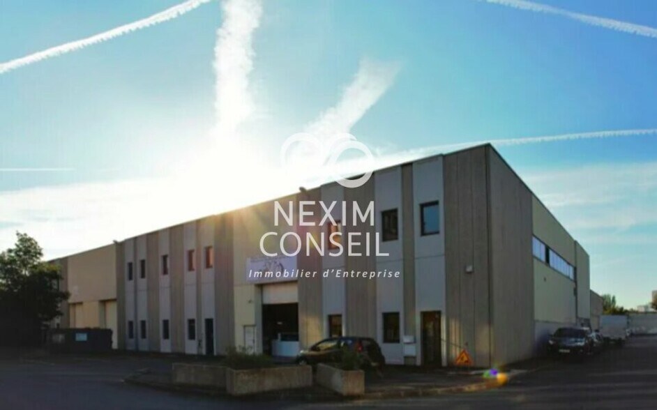 Flex in Gennevilliers for lease - Building Photo - Image 3 of 3