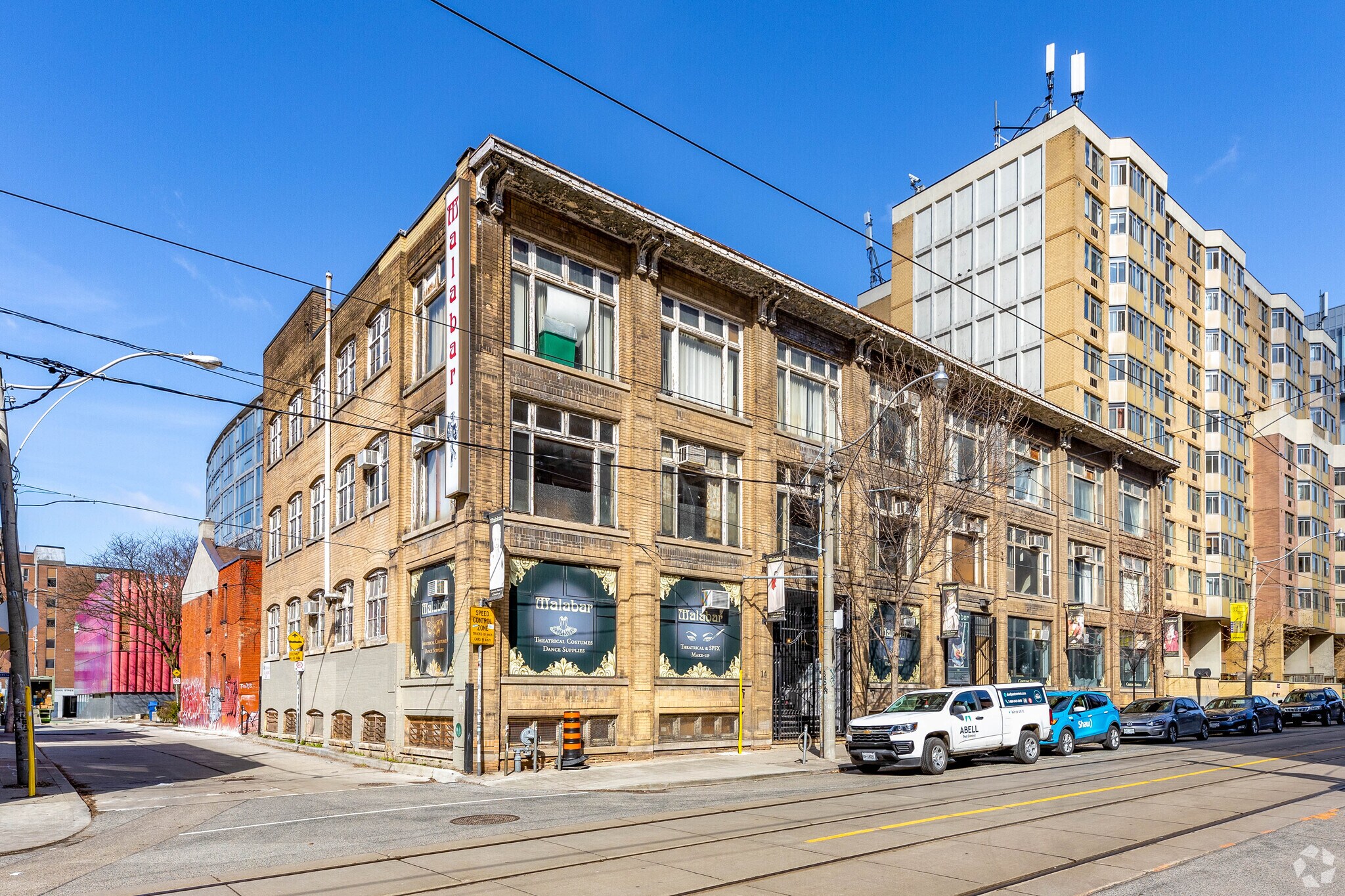 10-14 Mccaul St, Toronto, ON for sale Primary Photo- Image 1 of 1