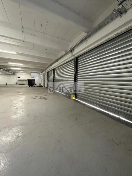 Industrial in Créteil for lease - Interior Photo - Image 1 of 6