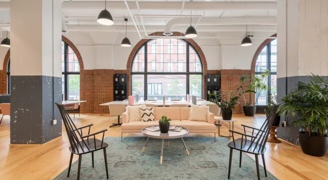 8085 S Chester St, Centennial, CO à louer - Photo du bâtiment - Image 1 de 6