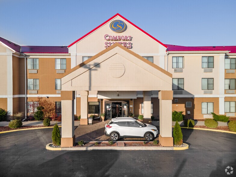 2235 173rd St, Lansing, IL à vendre - Photo du bâtiment - Image 2 de 36