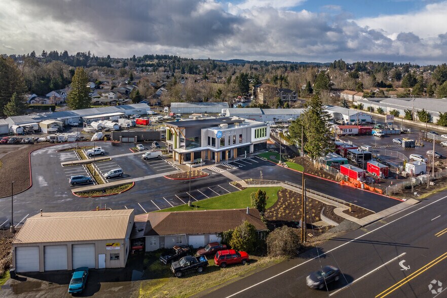 5669 Commercial St SE, Salem, OR à louer - Aérien - Image 2 de 10