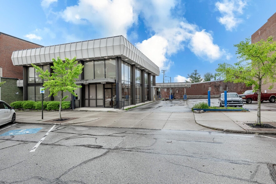 125 W Spring St, Saint Marys, OH for sale - Building Photo - Image 3 of 19