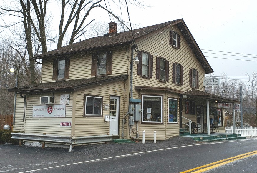 299 Peekskill Hollow Rd, Putnam Valley, NY à vendre - Photo du bâtiment - Image 1 de 1