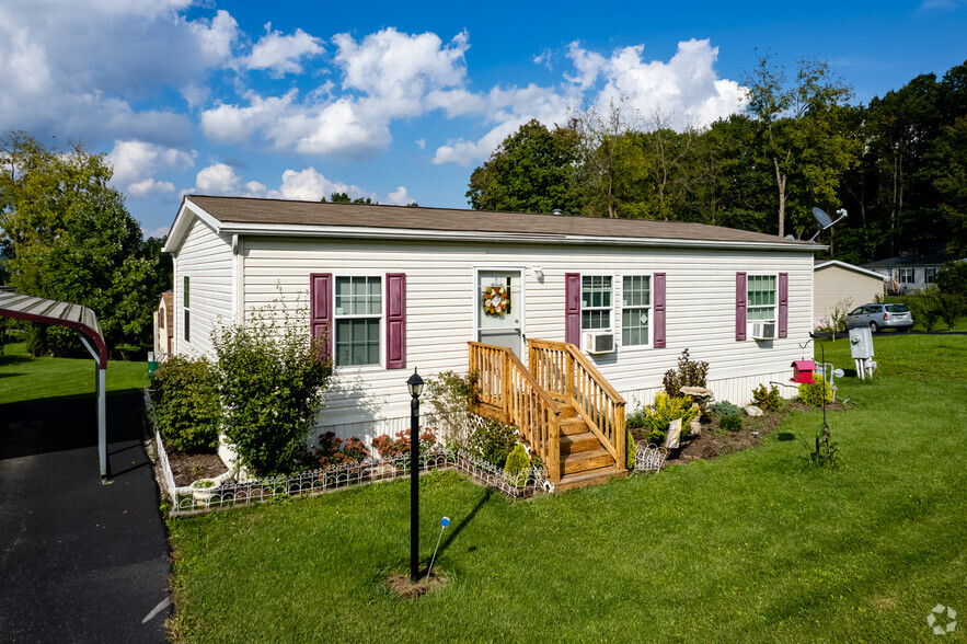 124 Clairmont Dr, Altoona, PA à vendre - Photo principale - Image 1 de 1