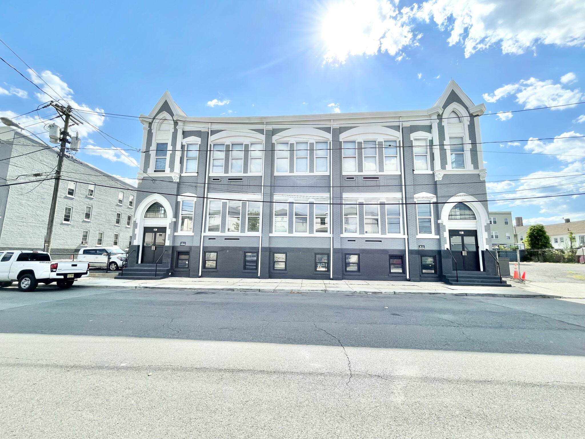 214-228 Msgr Kemezis Pl, Elizabeth, NJ for sale Building Photo- Image 1 of 34