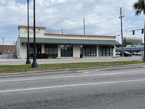 110 E Garden St, Pensacola, FL à louer Photo du b timent- Image 1 de 14