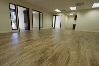 2483 Old Middlefield Way, Mountain View, CA for lease Interior Photo- Image 2 of 3