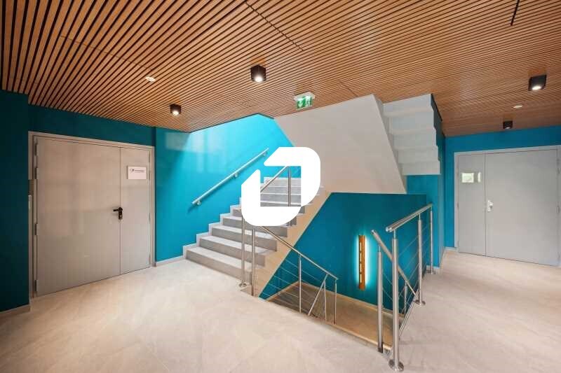 Flex in Les Ulis for sale - Lobby - Image 2 of 16