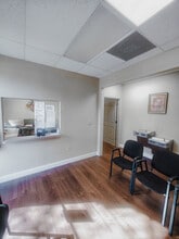 1815-1823 Health Care Dr, New Port Richey, FL for lease Interior Photo- Image 2 of 10