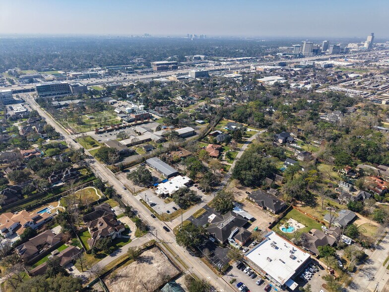 1233 Campbell Rd, Houston, TX à vendre - Photo du bâtiment - Image 3 de 9