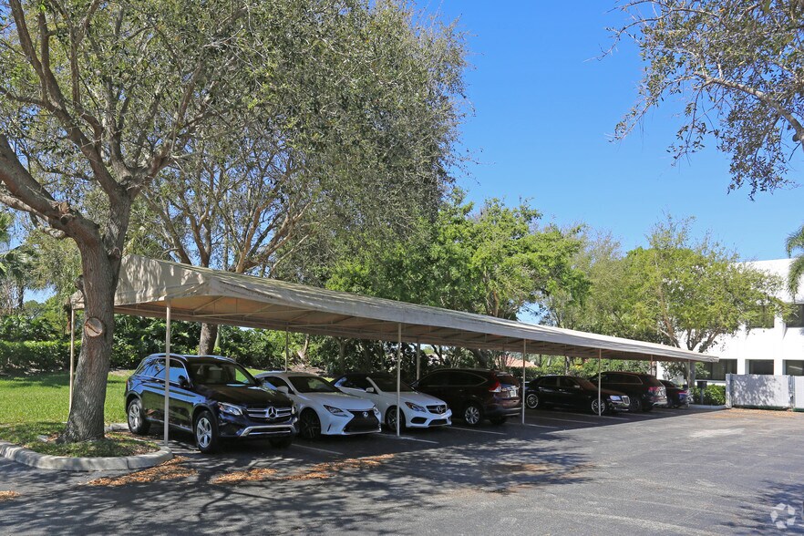 300 Avenue of Champions, Palm Beach Gardens, FL for lease - Building Photo - Image 2 of 3