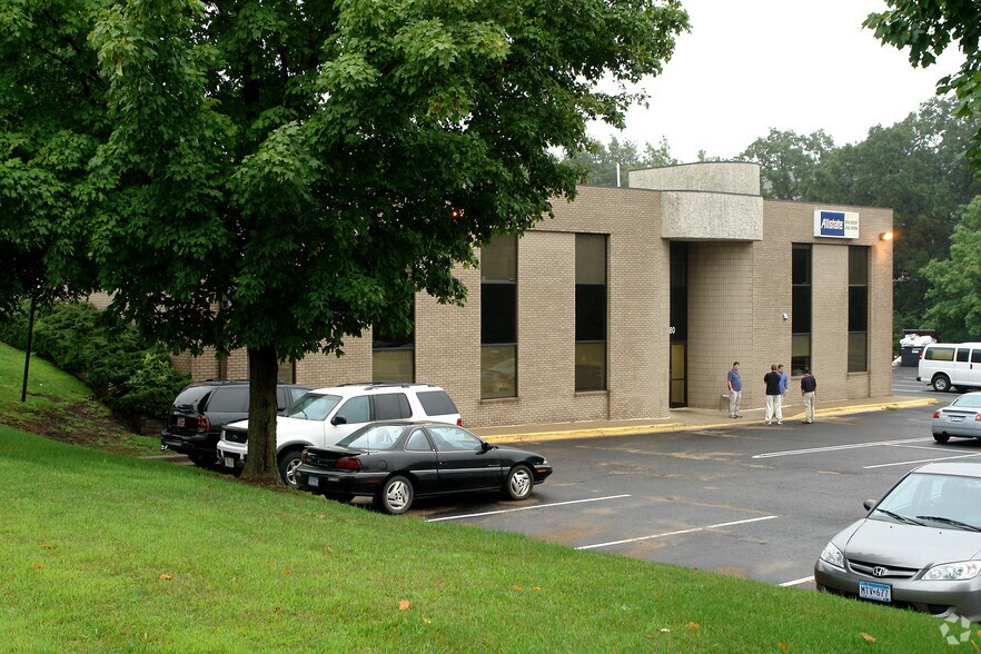 4580 Scott Trl, Eagan, MN à louer - Photo du bâtiment - Image 2 de 8