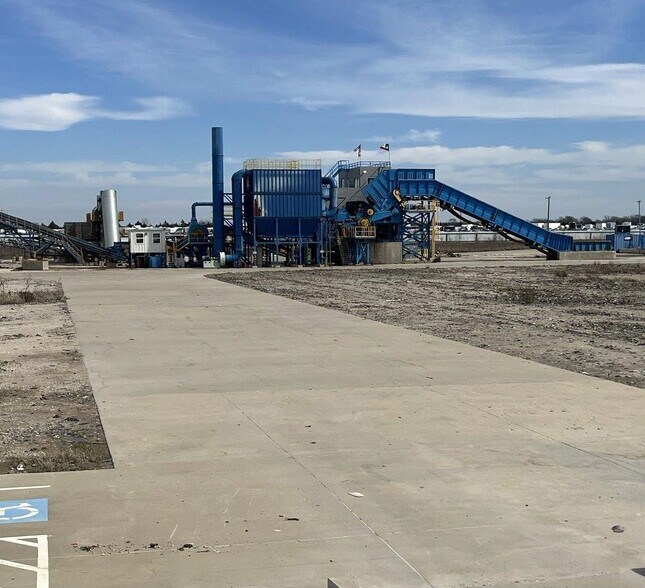 6800 S Interstate Highway 45, Wilmer, TX à louer - Photo du bâtiment - Image 3 de 27