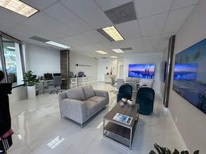 9455-9569 S Dixie Hwy, Miami, FL for lease Interior Photo- Image 2 of 5