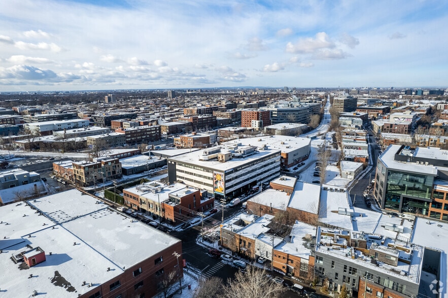 6750 Av de l'Esplanade, Montréal, QC for lease - Aerial - Image 3 of 39