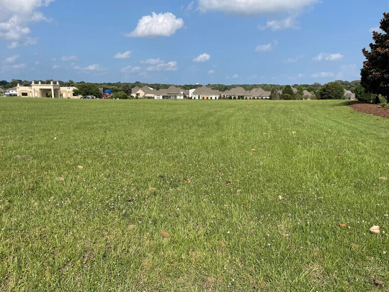 Victonti Pl, Madison, MS for sale - Building Photo - Image 2 of 5