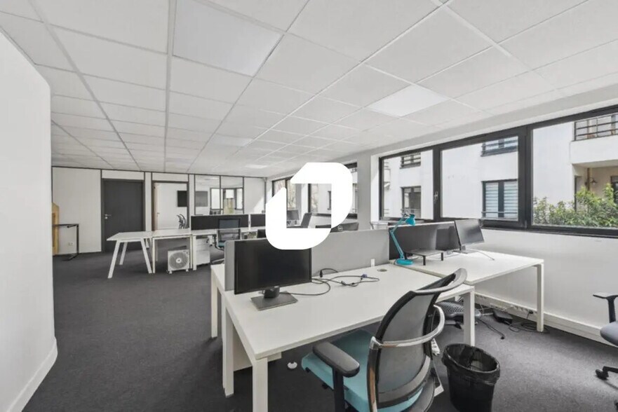 Bureau dans Boulogne-Billancourt à vendre - Photo du bâtiment - Image 2 de 12