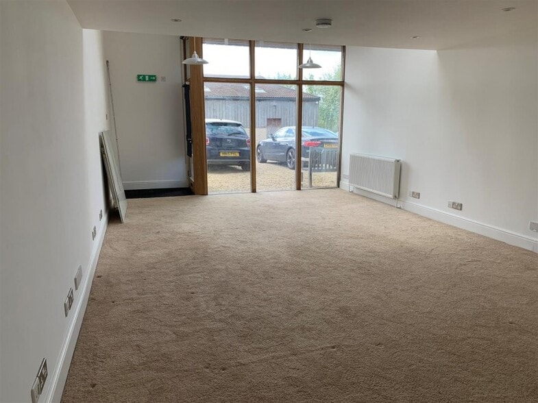 Bath Rd, Wick for lease - Interior Photo - Image 3 of 7