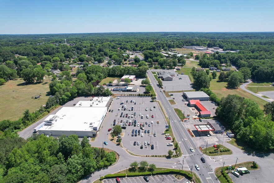 956-968 W Main St, Rockwell, NC à louer - Photo du bâtiment - Image 3 de 4
