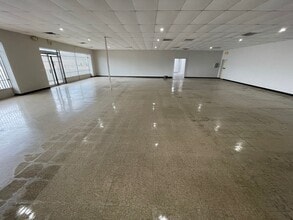 2422-2424 W 41st St, Tulsa, OK à louer Photo du bâtiment- Image 1 de 3