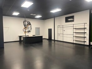 10000 Emmett F Lowry Expy, Texas City, TX for lease Interior Photo- Image 2 of 18