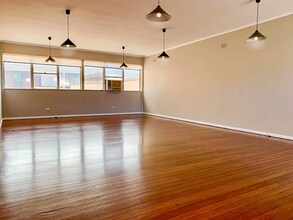 102 Alexander St, Crows Nest for lease Interior Photo- Image 2 of 3