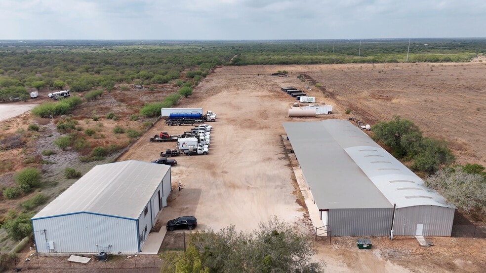 204 Pr Cardinal Ln, Jourdanton, TX for lease - Commercial Listing Video - Image 2 of 23