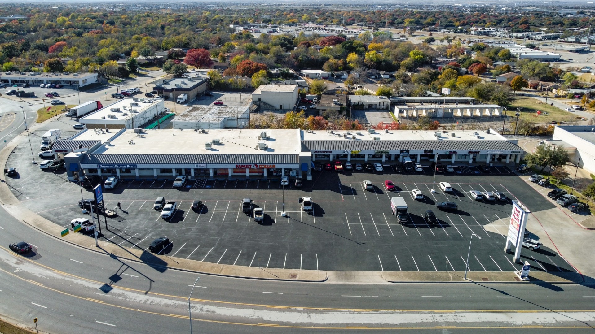 5016-5048 Trail Lake Dr, Fort Worth, TX for lease Building Photo- Image 1 of 2